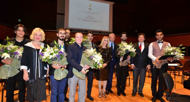 10. Dr.nejat f. eczacıbaşı ulusal beste yarışması’nda  zafer doğaç işbilen’in