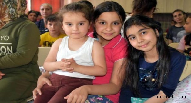 100 çocuğa bayram sevinci yaşattı
