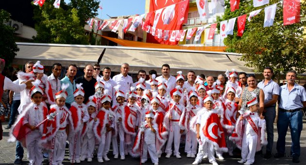 13. Sünnet Şöleninde 35 çocuk erkekliğe ilk adımını attı