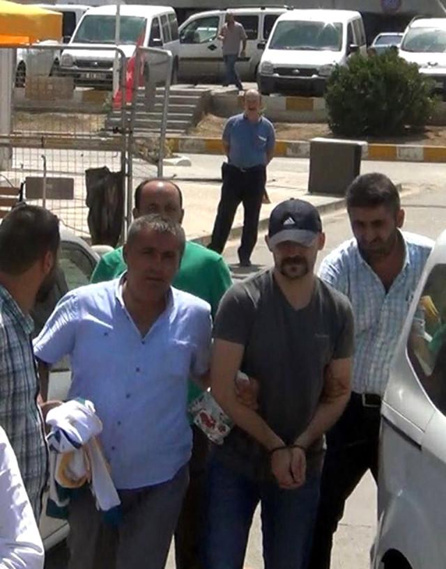 14 İlde FETÖ Operasyonu! Atalay Demirci ile Gülen'e Gösteri Yapan İsim Gözaltında
