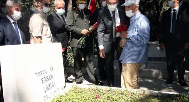 15 Temmuz şehitleri Kadifekale Şehitliği'nde anıldı