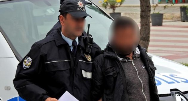 156 yıl 117 ay hapis cezası bulunan cezaevi firarisi Çeşme'de yakalandı