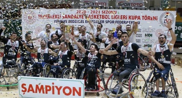 17 yıl sonra kupa yeniden İzmir’e geldi