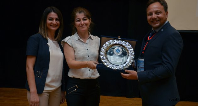 18. Ulusal Su Ürünleri Sempozyumu'nda Ege Su Ürünleri ve Hayvansal Mamuller İhracatçıları Birliği'ne Plaket