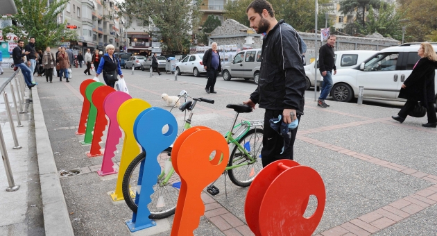 Karşıyaka bisiklet parklarıyla donatılacak