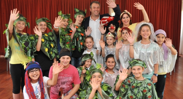 Başkan Amca’dan küçük dostlara tatil hediyesi