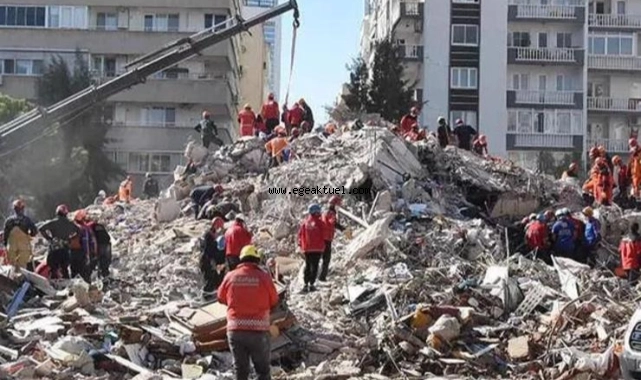 Depremde yıkılan Emrah Apartmanı'na ilişkin iddianame kabul edildi
