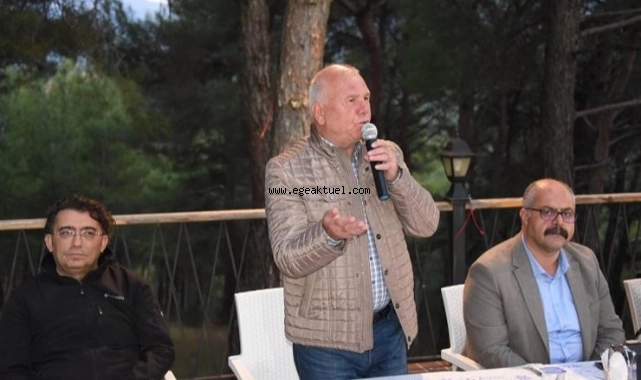 Başkan Karakayalı Muhtarlar Gününü Kutladı