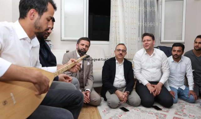 Başkan Sürekli’den gençlerle türkülü sohbet