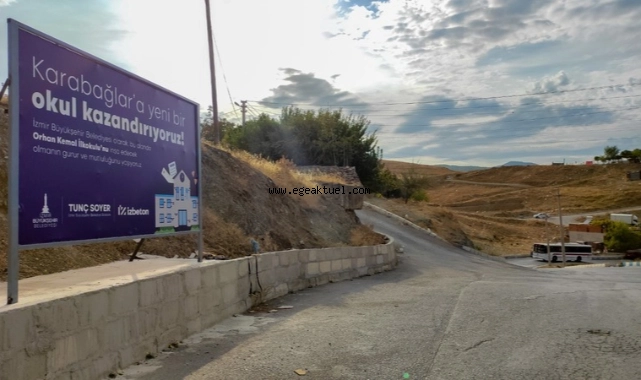 Başkan Tunç Soyer’den Karabağlar’a hediye