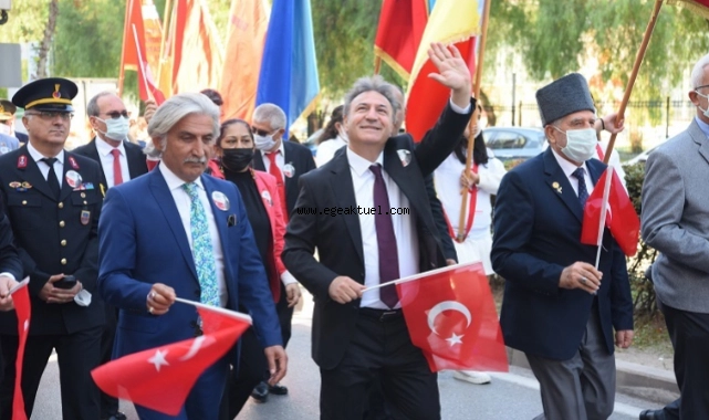 Bornova’da 29 Ekim coşkuyla kutlandı