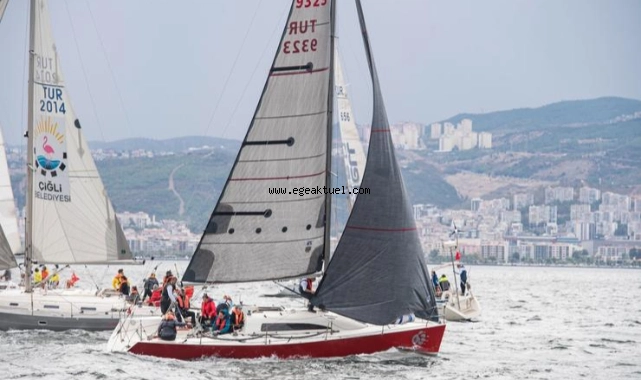 İzmir Körfezi’nde festival havası