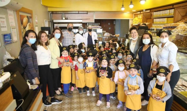 Karşıyakalı‌ ‌minikler‌ ‌pasta‌ ‌yapma‌ ‌atölyesinde!‌ ‌