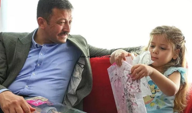 AK Partili Dağ, İzmir'deki depremin sembol ismi Ayda'yı ziyaret etti