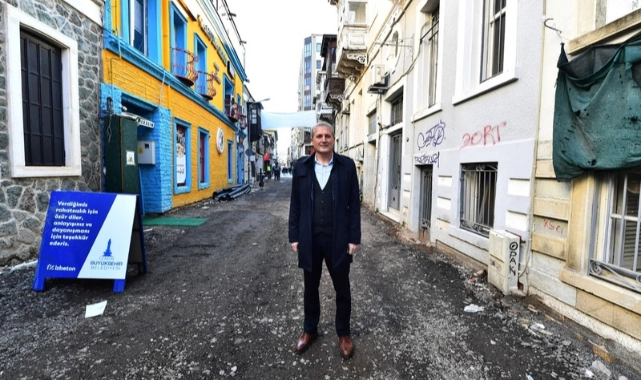 Alsancak Bornova Sokağı yayaların oluyor