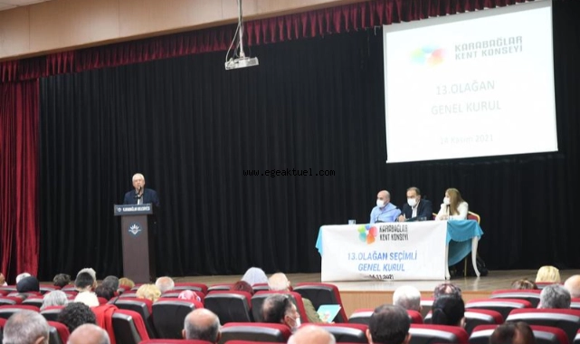 Başkan Selvitopu, Karabağlar Kent Konseyi'nin 13. olağan genel kurulunda konuştu