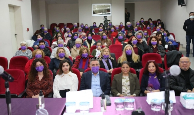 Bayraklı’da “Kadın” Paneli: “Bir Gün Değil Her Gün Yanınızdayız”