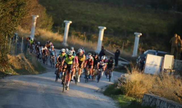 Çeşme by Carraro’da  pedallar çocuklar için döndü!