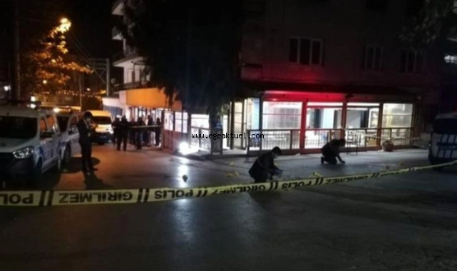 İzmir'de kahvehane önünde silahlı çatışma: 1 ölü, 4 yaralı