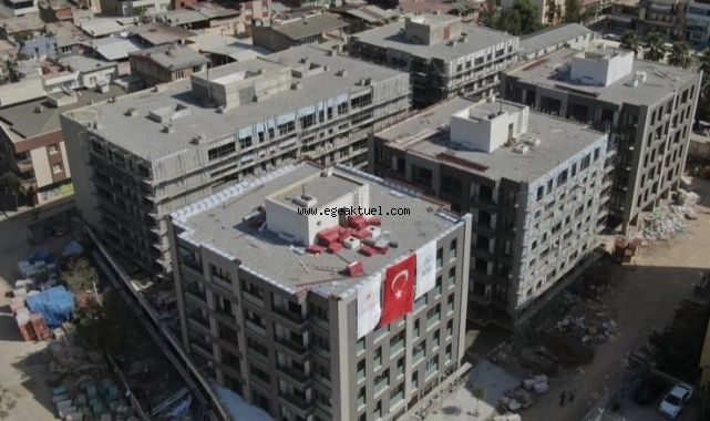 İzmir'deki deprem konutları kasımda sahiplerini bulacak