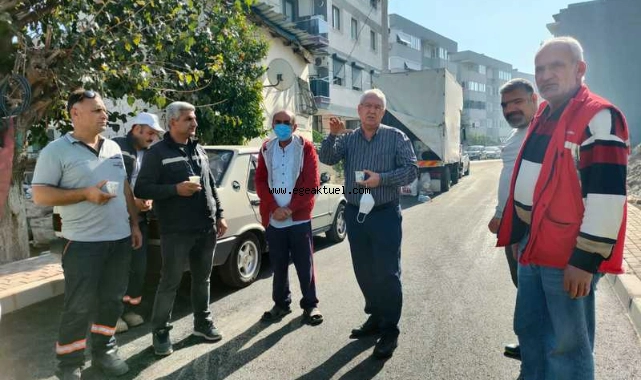 Karabağlar Belediyesi ekipleri hafta sonu da yoğun mesai harcıyor