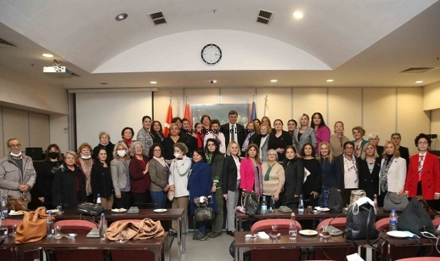 29 Ekim Kadınları, Zübeyde Anne’nin huzurunda!