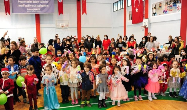 Balçovalı miniklere yeni yıl eğlencesi