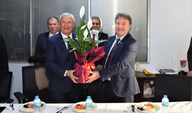 Bornova’da taksicilerle işbirliği