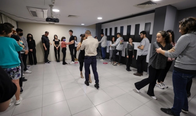 Bucalı gençler dans kurslarına büyük ilgi gösterdi