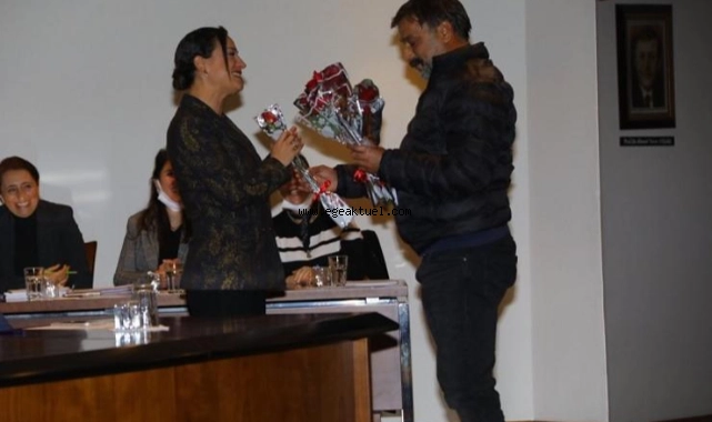 Efes Selçuk’ta MHP’den Başkan Filiz Ceritoğlu Sengel’e Nezaket