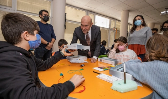 “Eğitimde fırsat eşitliği” için 900 öğrenciye tablet dağıtılıyor