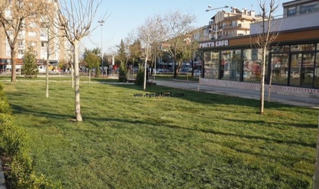 Gaziemir’in parkları yenileniyor