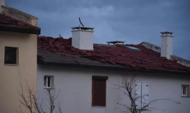 İzmir'in Çeşme ilçesinde hortum! Hasar tespit çalışmaları başladı