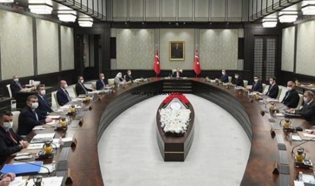 Kabine toplanıyor! 
