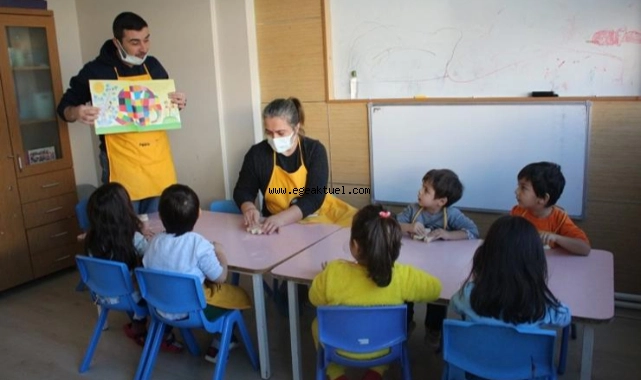 Karşıyaka’da çocuklar kendi oyuncaklarını yapıyor