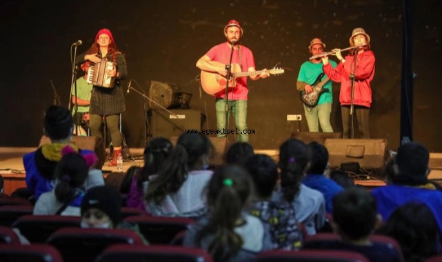 Karşıyakalı minikler ‘Şubadap Çocuk’ ile buluştu