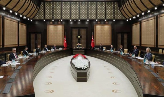 Saray'da Erdoğan'dan kritik toplantı