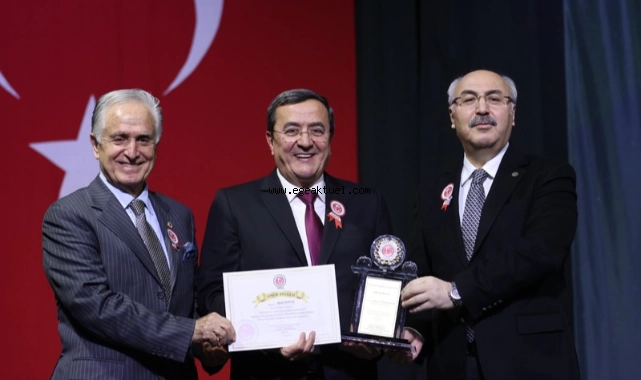 Spora emek ve gönül verenler ödüllendirildi