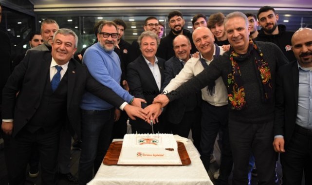 Başkan İduğ, sezonun flaş takımını ağırladı