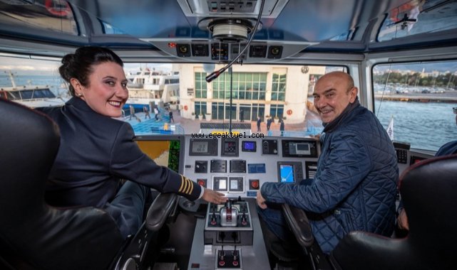 İzmir’in yeni feribotu Mavi Körfez sefere başladı