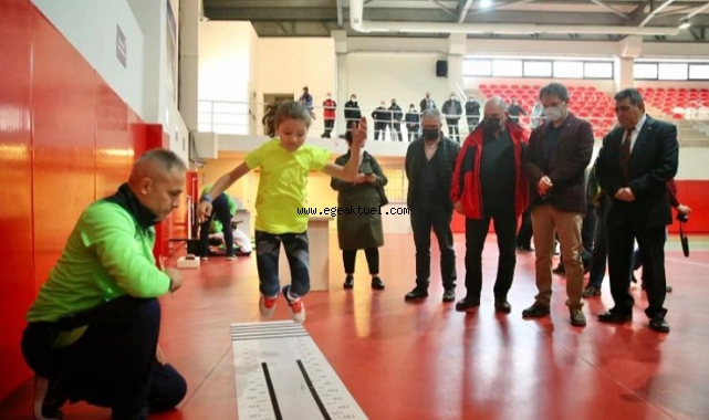 Karşıyaka Belediyesi’nden spora dev hizmet