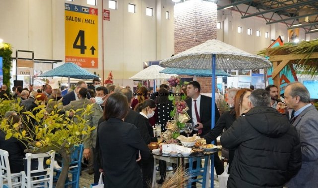 Çeşme’ye EMITT 2022’den ‘en iyi stant’ ödülü