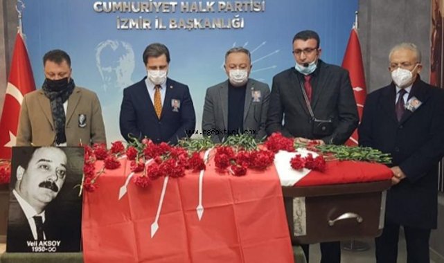 CHP İzmir'de yas günü! Veli Aksoy'a veda....
