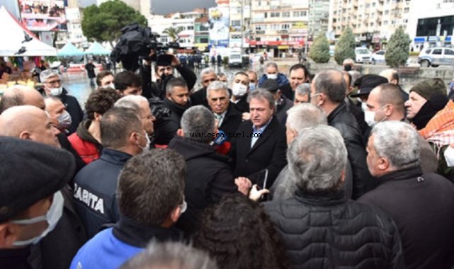 Cumhuriyet Meydanı’nda kurulan tezgahlar kaldırıldı