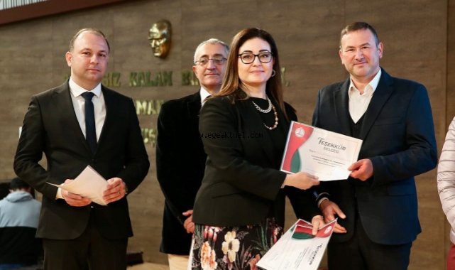 Karşıyaka'da 3. Yaş Üniversitesi yola çıktı