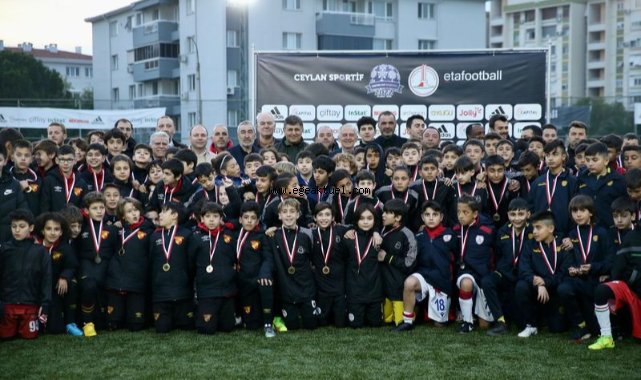 Karşıyaka’da futbol şöleni