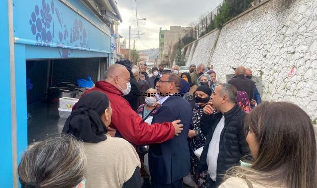 Tepecik’te Roman Vatandaşlara Sebze-Meyve Dağıtımı