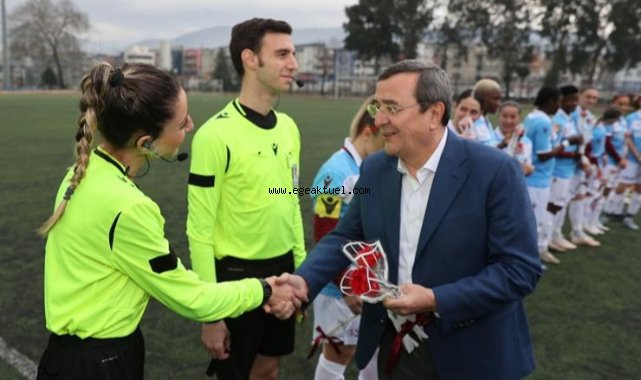 Başkan Batur’dan maç öncesi Kadınlar Günü kutlaması