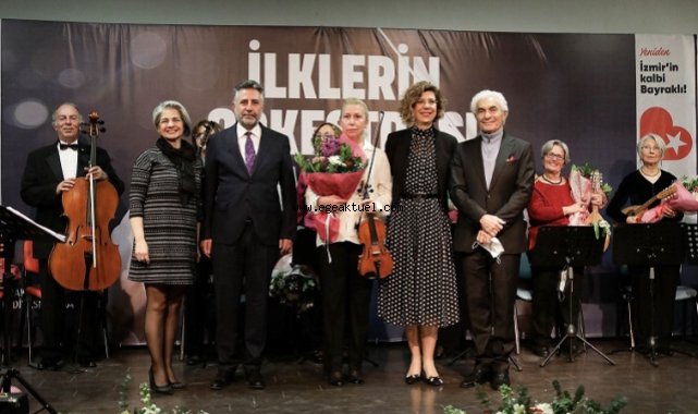Bayraklı’nın ‘Mandolin Orkestrası’ büyüledi