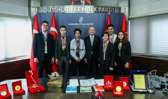 Bucalı küçük piyanist başarıya doymuyor